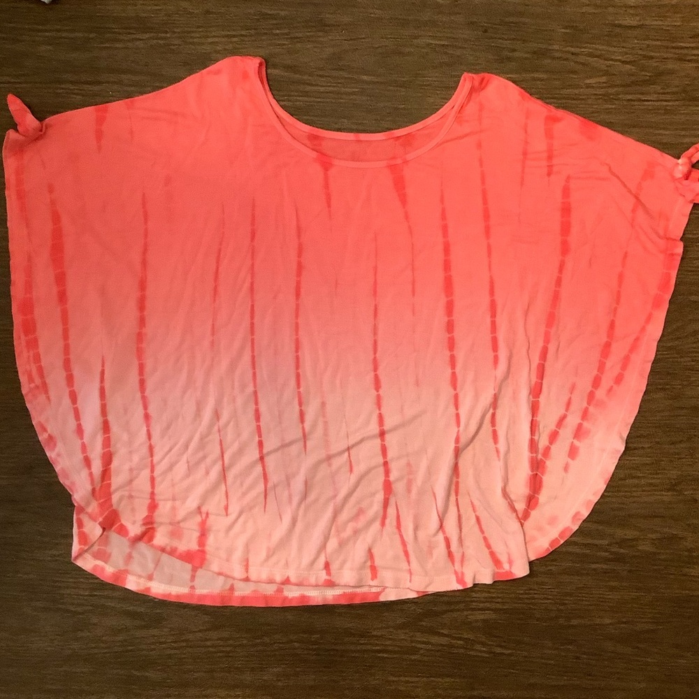Girls flowy short sleeve shirt